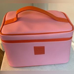 TENDER LOVE + CARRY Cosmetic/Toiletry /makeup/Travel bag.